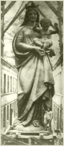 La statue monumentale
